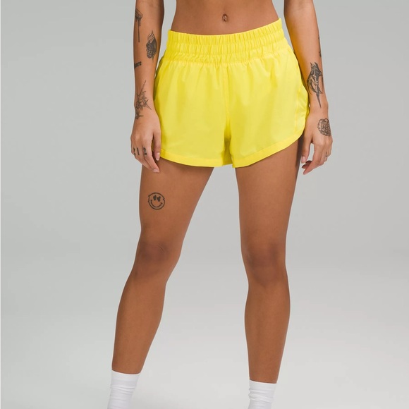 Lululemon Track That Short 3" Sonic Yellow Size 6 - Picture 3 of 3